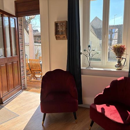 Villa Fontaine Avec Piscine Interieur Chauffee-Maison De Campagne Familiale -Ideal Vacances Ou Sejour Professionnel -3 Chambres-Bureau Separe -Lit Bebe - Parking Facile & Gratuit Eksteriør billede