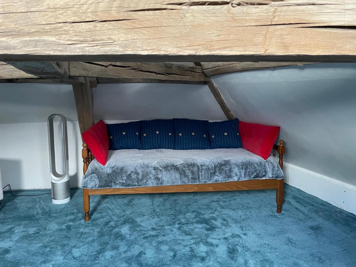 Villa Fontaine Avec Piscine Interieur Chauffee-Maison De Campagne Familiale -Ideal Vacances Ou Sejour Professionnel -3 Chambres-Bureau Separe -Lit Bebe - Parking Facile & Gratuit Eksteriør billede