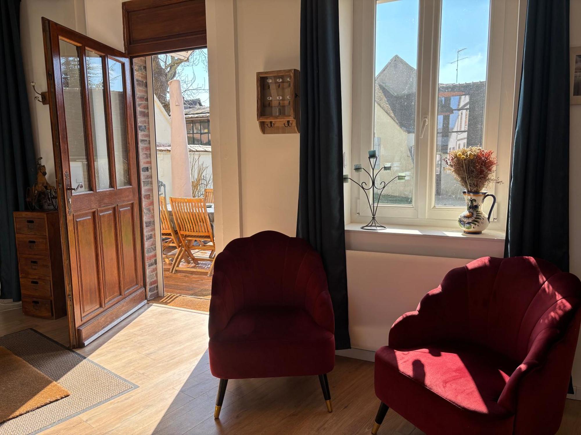 Villa Fontaine Avec Piscine Interieur Chauffee-Maison De Campagne Familiale -Ideal Vacances Ou Sejour Professionnel -3 Chambres-Bureau Separe -Lit Bebe - Parking Facile & Gratuit Eksteriør billede